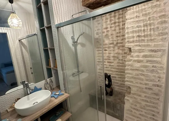 En Casa Familiar, Bano Propio 2 * Siviglia