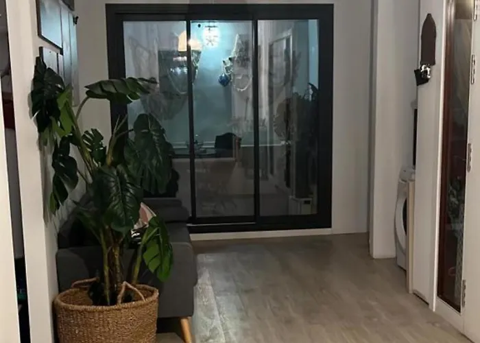 En Casa Familiar, Bano Propio 2 * Siviglia