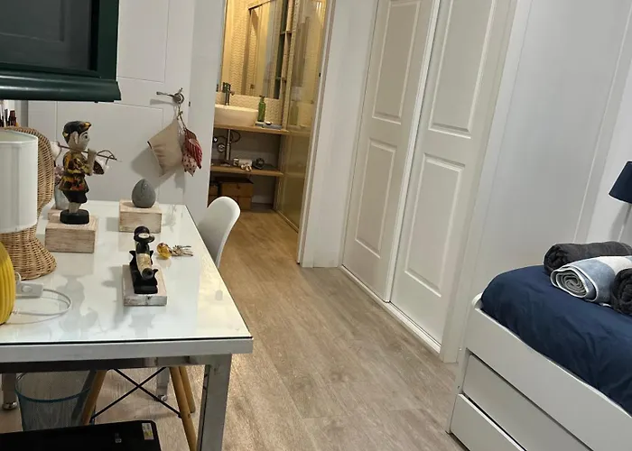 En Casa Familiar, Bano Propio 2 Siviglia
