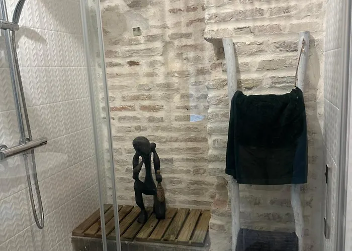 En Casa Familiar, Bano Propio 2 *