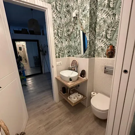 Homestay Casa Duque Compartida Familiar 1-habitacion Con Bano Propio *