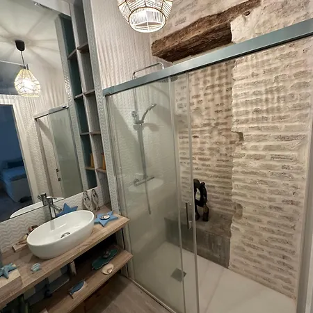 Casa Duque Compartida Familiar 1-habitacion Con Bano Propio Homestay Seville