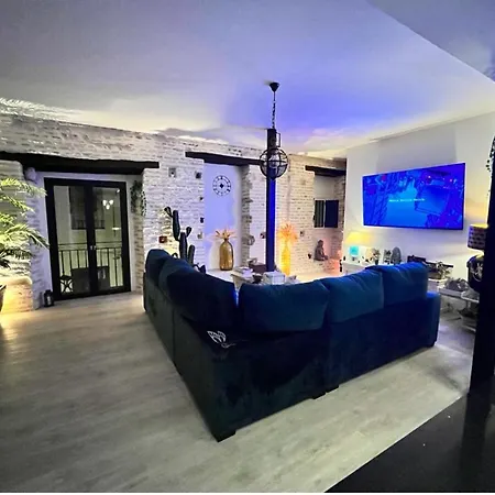 Casa Duque Compartida Familiar 1-habitacion Con Bano Propio * Seville