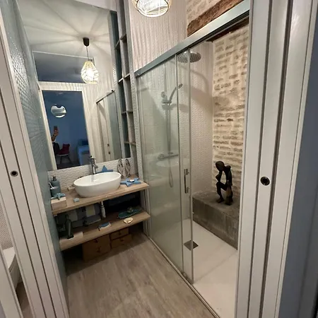 Casa Duque Compartida Familiar 1-habitacion Con Bano Propio Homestay *