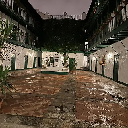 Casa Duque Compartida Familiar 1-habitacion Con Bano Propio Homestay Seville