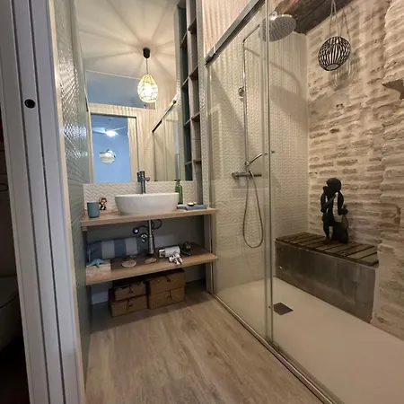 Casa Duque Compartida Familiar 1-habitacion Con Bano Propio Homestay *